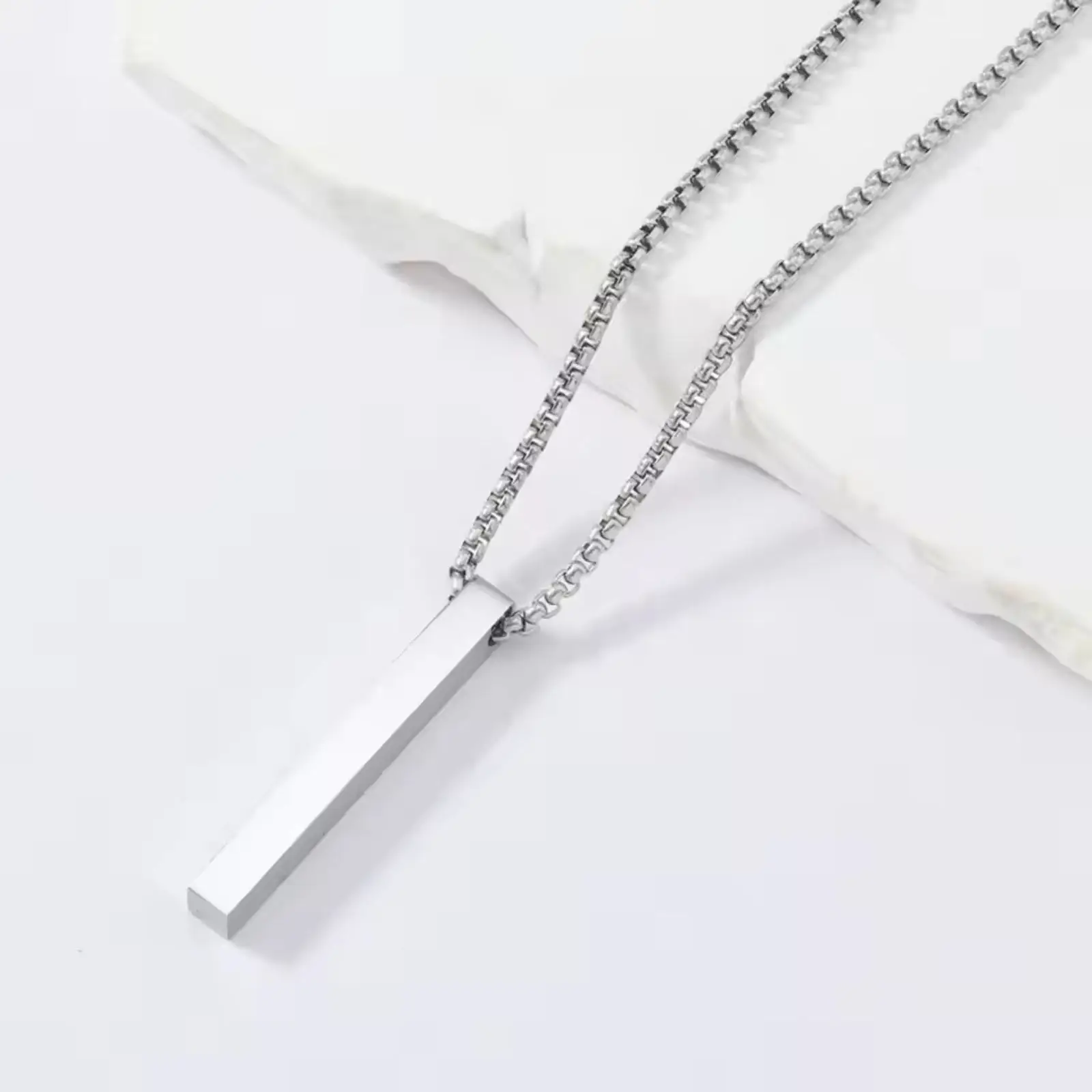 Vertikale Stab-Halskette aus Edelstahl, rechteckiger Anhänger, Gedenk-Schmuckgeschenk für Männer und Frauen – Detail 4