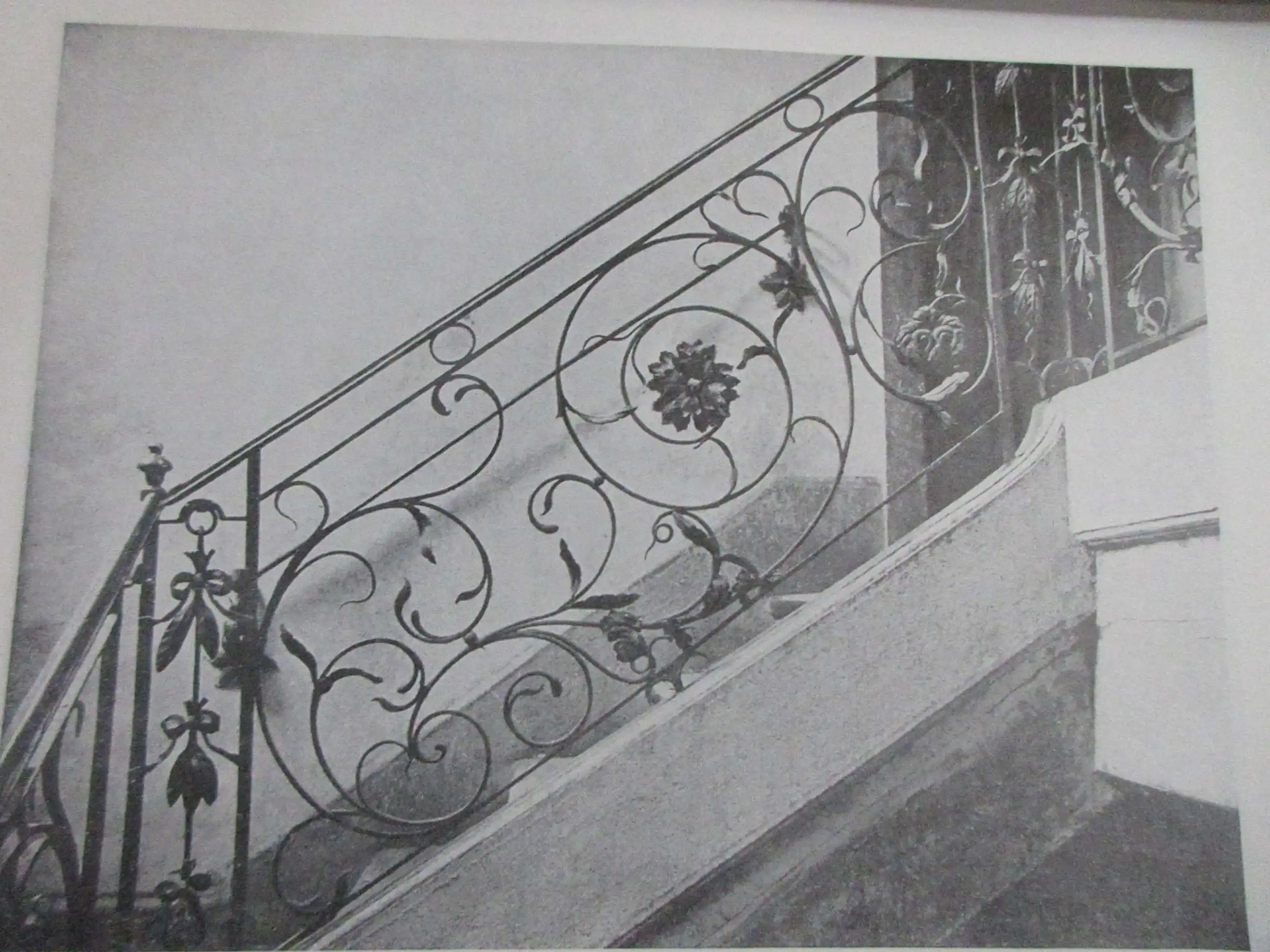 Old European Classic Steel Metal Wrought Iron Railing Balcony Balustrades Staircase Design China