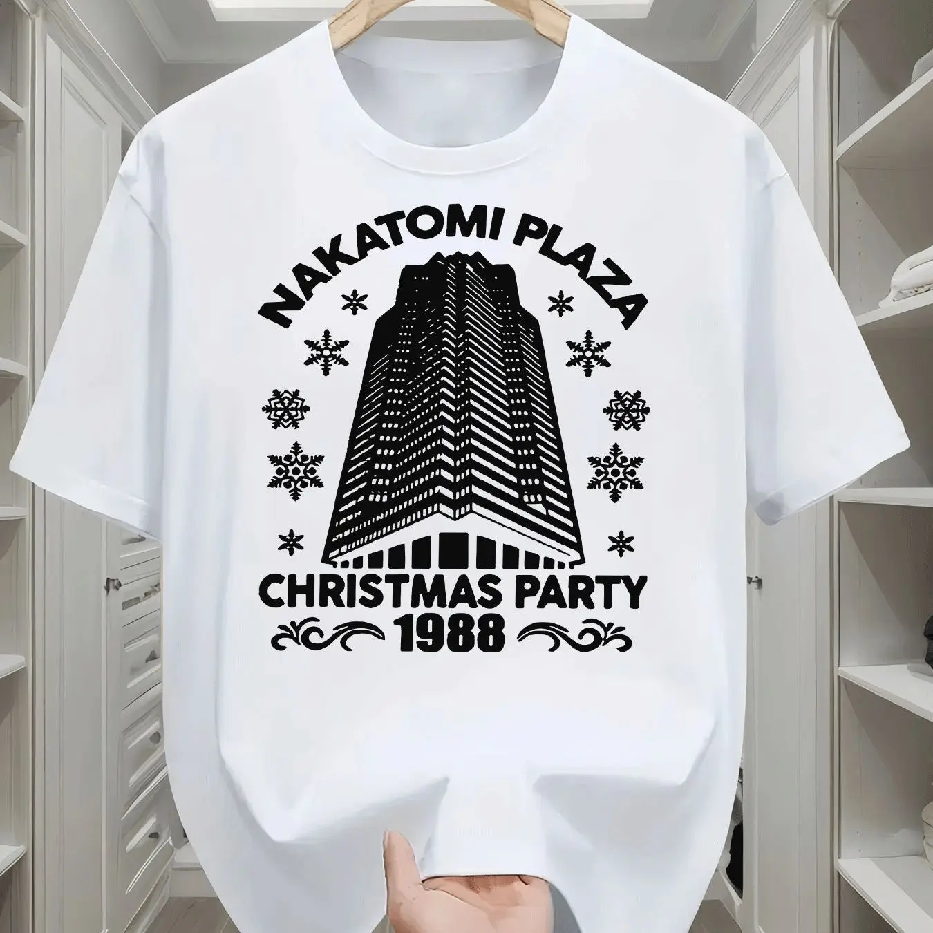 Men'S Nakatomi Plaza 1988 Christmas Party Graphic T-Shirt Retro 80s Movie Design with Skyscraper Building Snowflakes