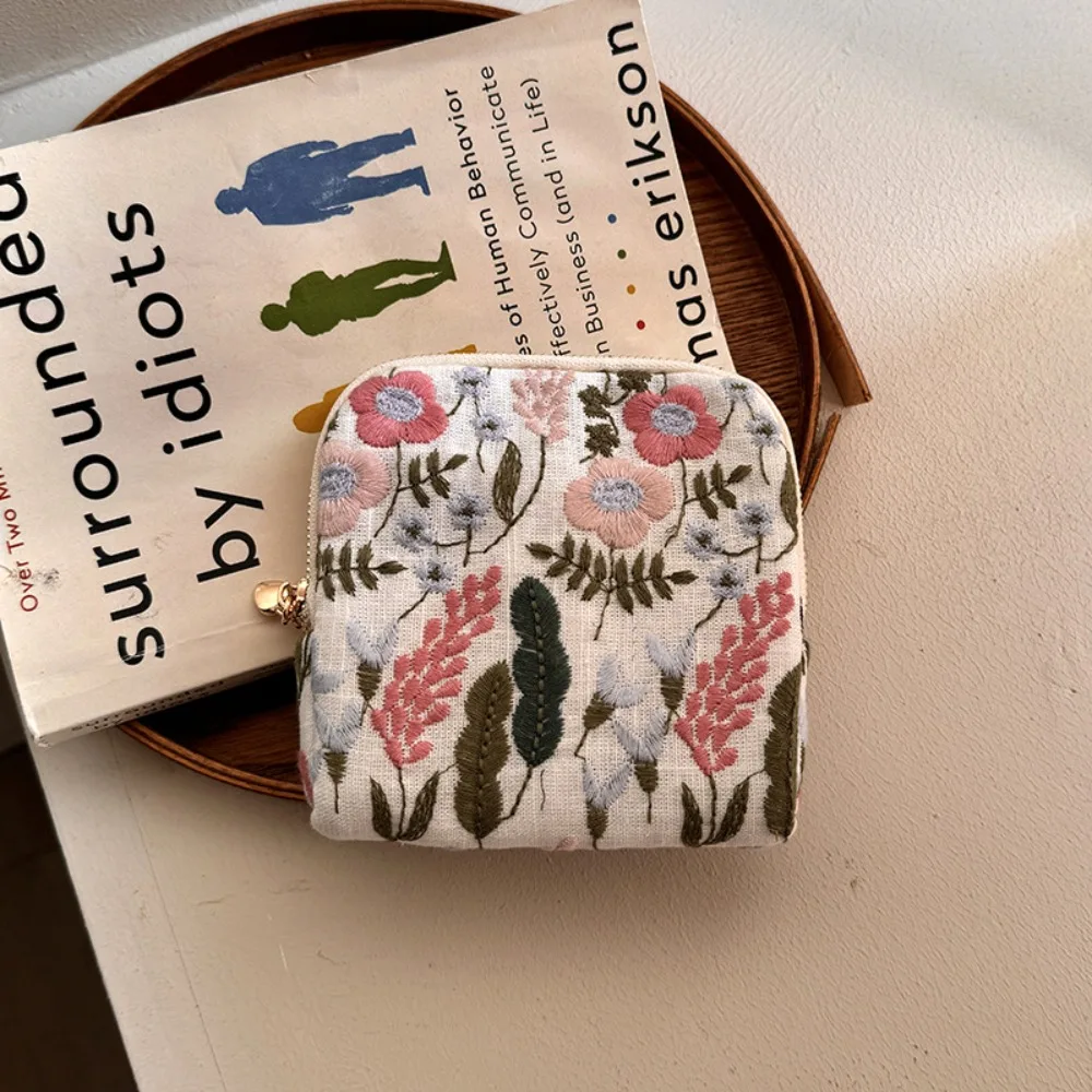 

Multi-Layered Embroidered Jewelry Storage Bag Embroidery Ethnic Style Bracelet Display Pouch Soft Anti-lost Design