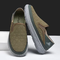 New Spring Breathable Sneakers Men Casual Shoes Lightweight Slip On Loafers Men Outdoor Shoes Walking Elastic Pantshoes Flats