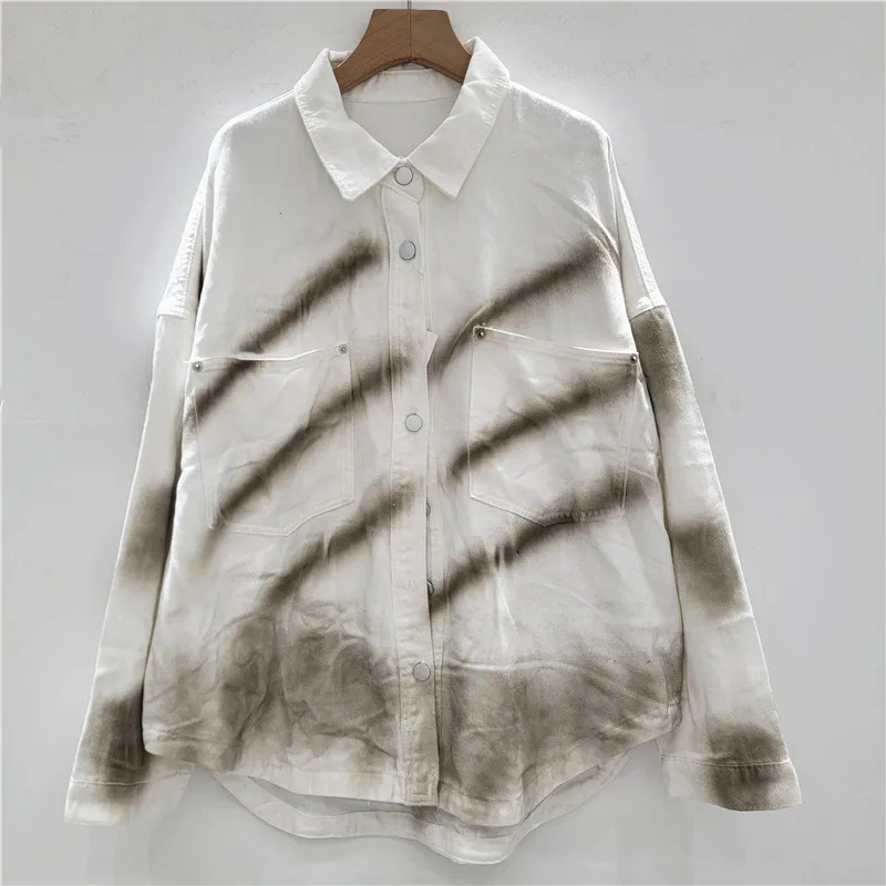 

Urban Gradient Vibes. Oversized Comfort. K-Style Essential. 2025 New Drop