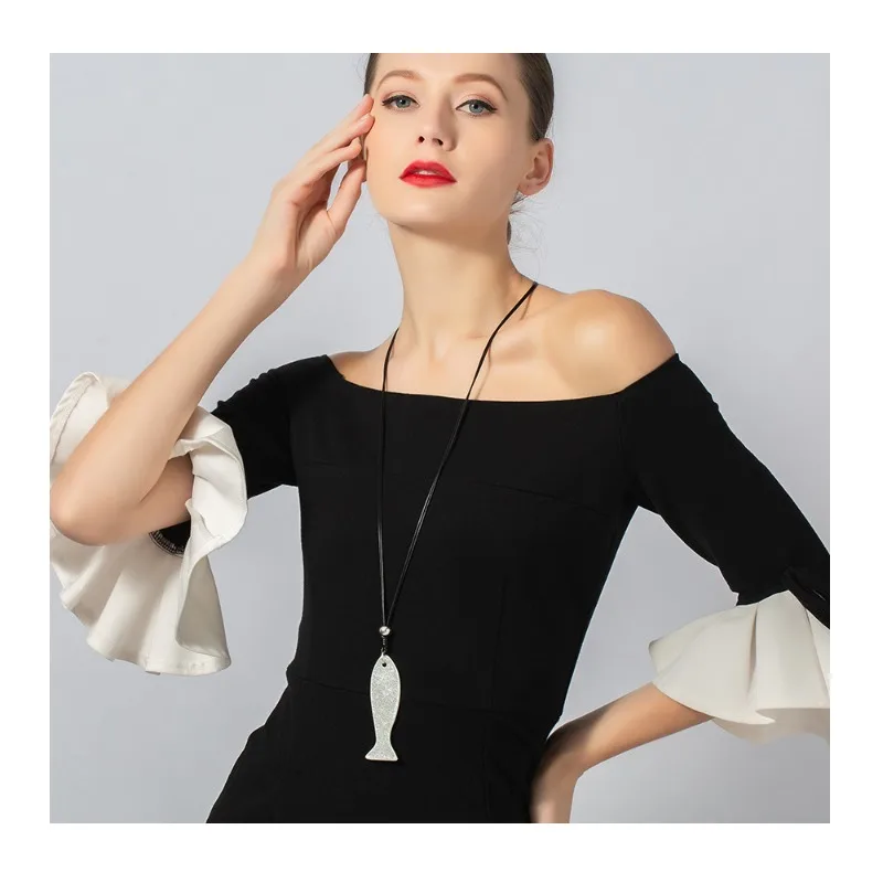 

Long Chain for Popular Korean Version of Exquisite and Simple High-end Women's Alloy Classic Necklace Sweater Chain