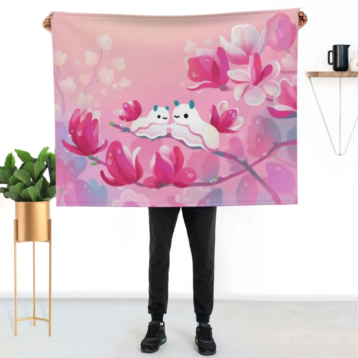

Magnolia sea slug Throw Blanket Portable Lightweight Blanket for Travel Camping