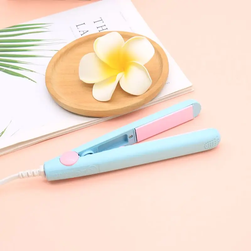 Mini Hair Straightener Clipboard Small Power Plug Curling Hair Straight Hair Girls Air Bangs Portable Hair Straightener