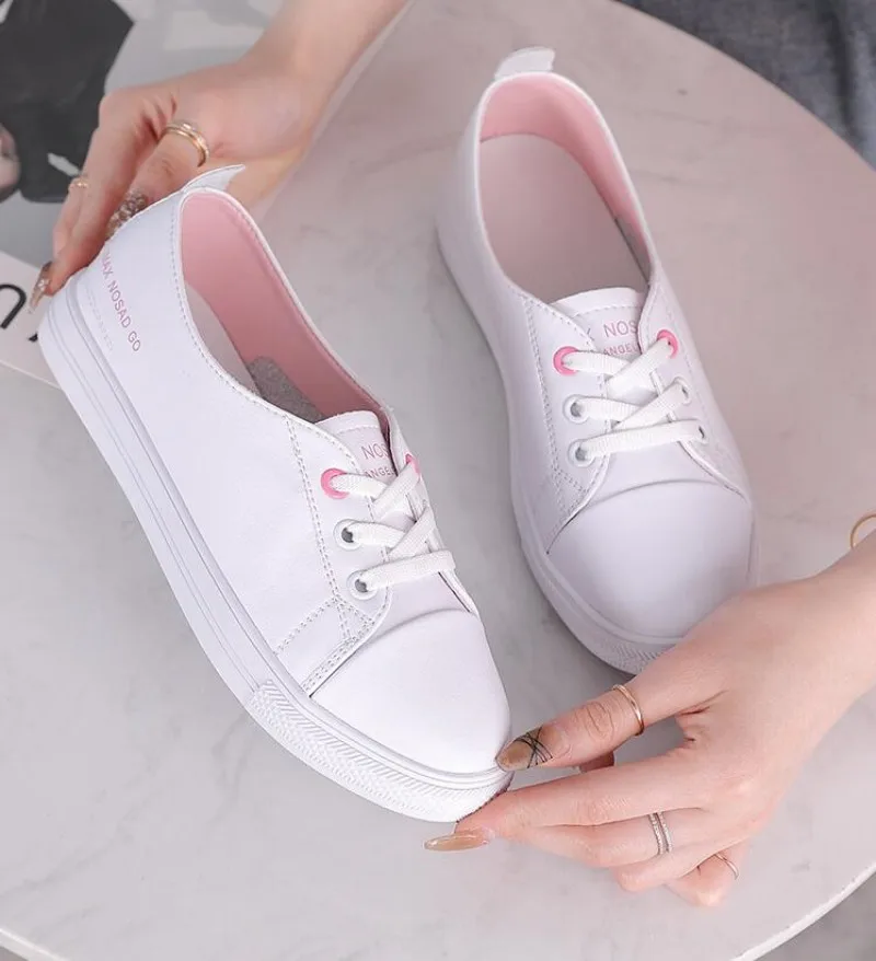 2023 New Genuine Leather Casual Sneakers for Women Plus Size Spring Summer Skate Shoes Ladies Vulcanized Shoes Little White