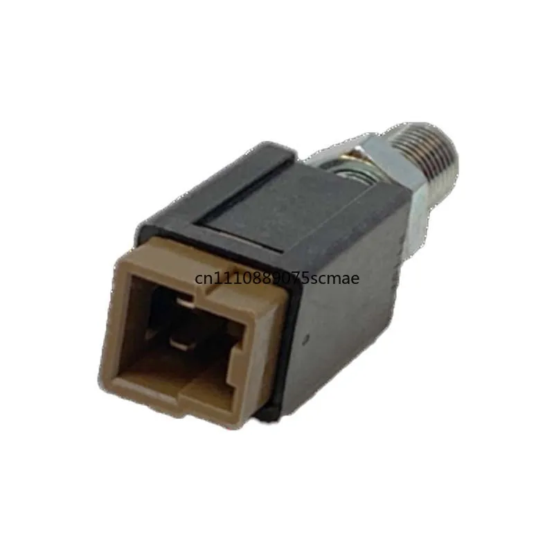 Brake light switch 25300-62J0E 2530062J0E for Q50L
