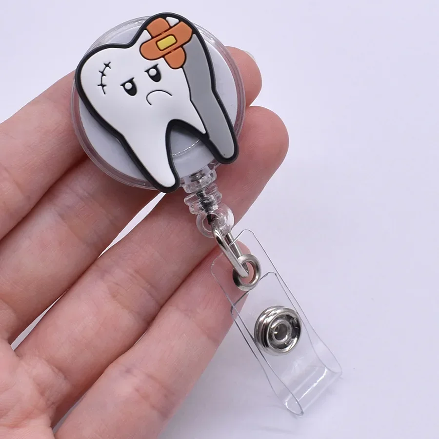 Imagem -02 - Kawaii Cartoon Dentes Estilo Retrátil Badge Reel para Dentista Médico Trabalhador Adorável Nome Titular do Cartão Bonito Peça