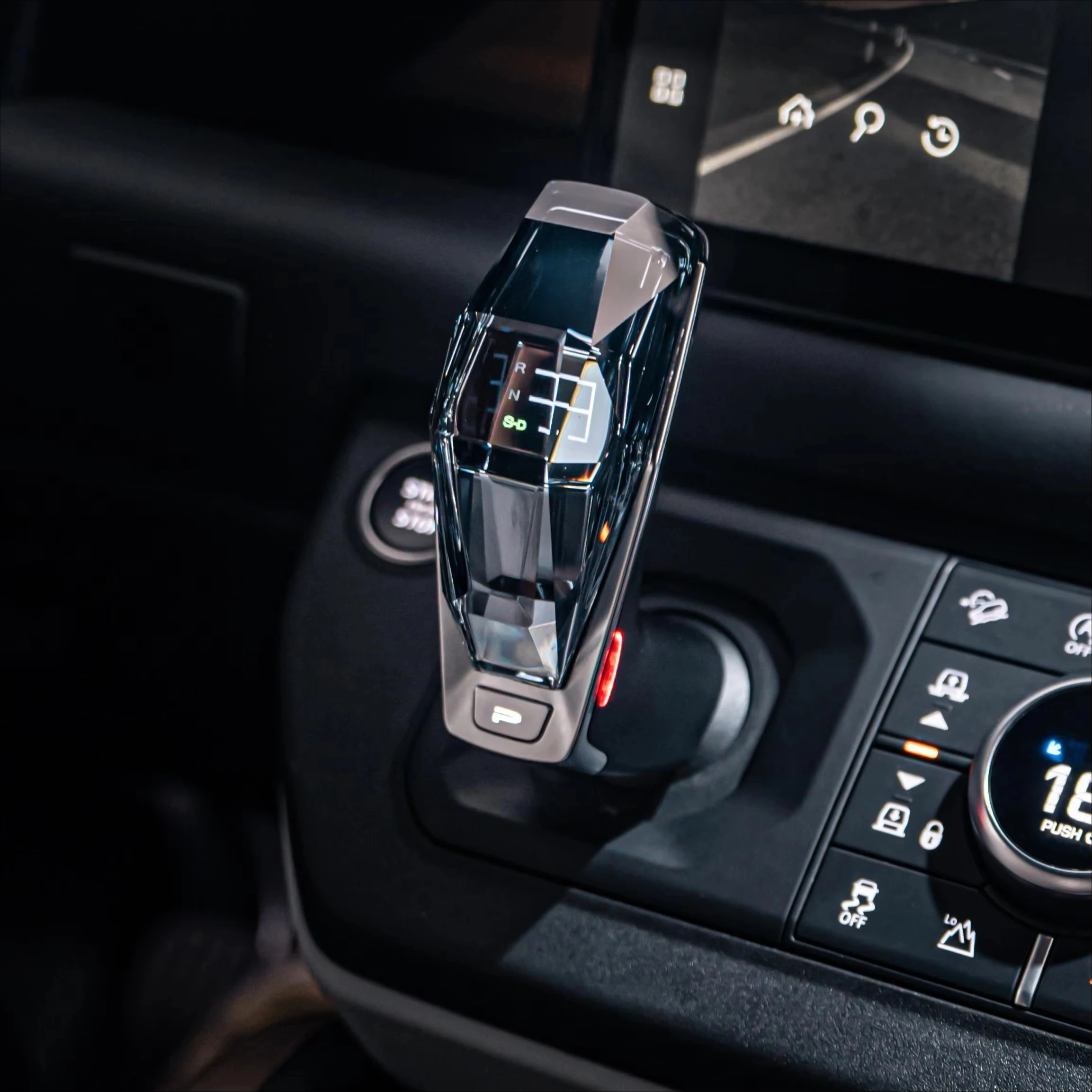 Luxury Crystal Gear Shift Knob for Land Rover Defender Newest Diamond Model Interior Accessory Upgrade Car Interior Kits
