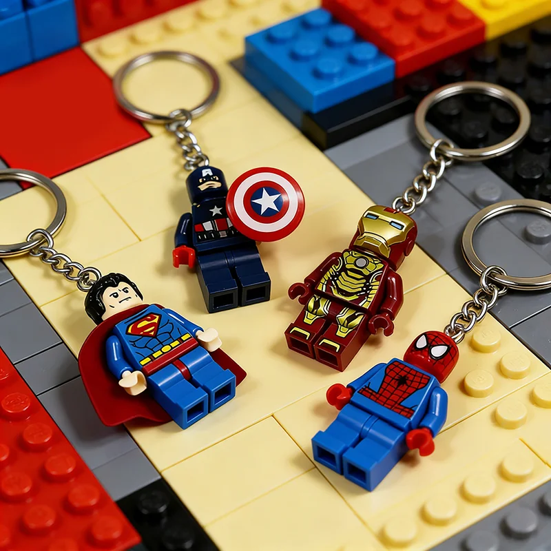 Oferta Especial: Llavero de Bloques de Construcción de Spiderman, Figura de Acción de Iron Man para Ensamblar, Bonito Colgante para Mochila, Regalos para el Interior del Coche