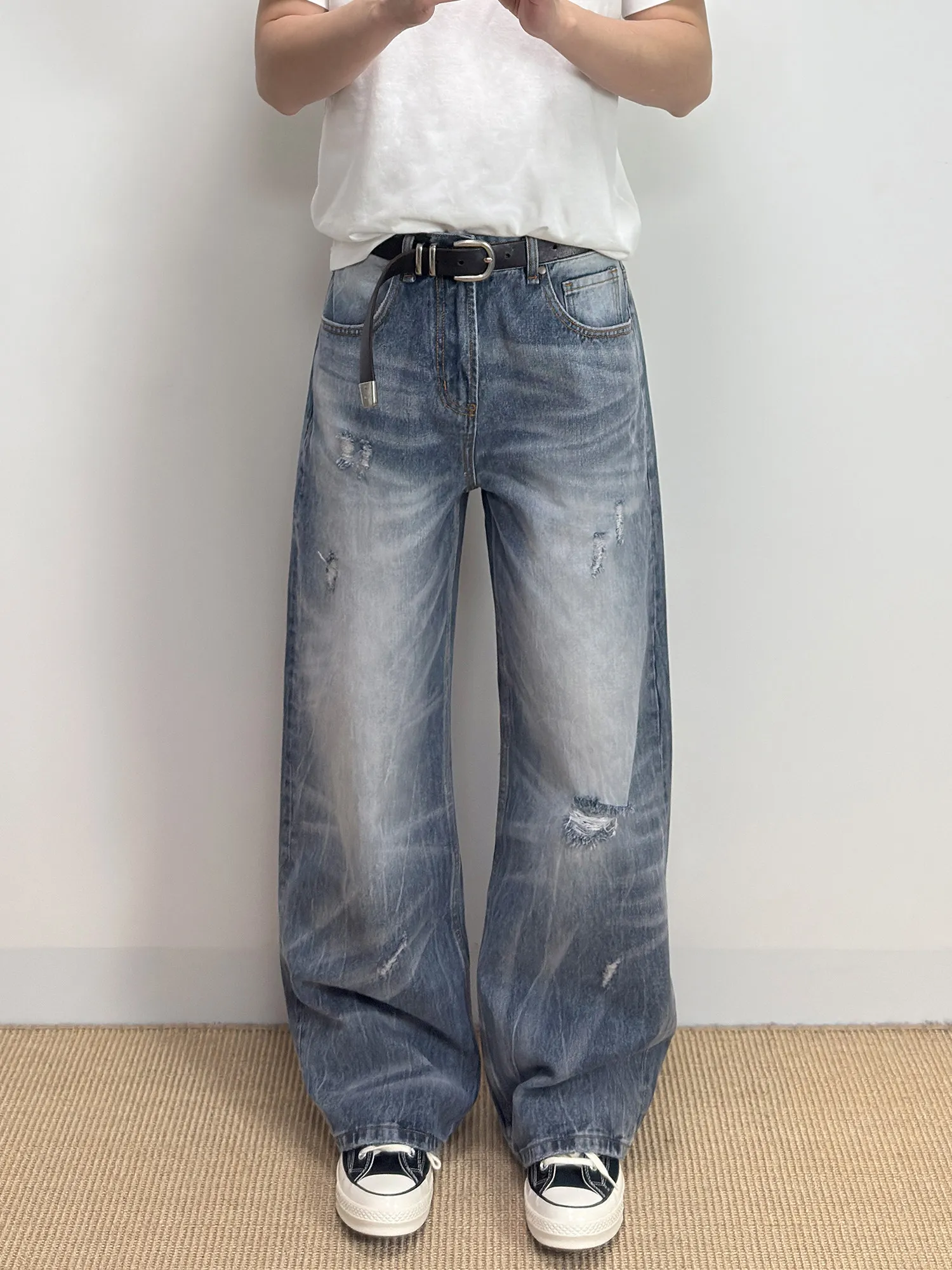 

Retro American High Street Men's Jeans Straight Leg Hole Washed Blue Jeans Casual Loose Fit Summer Jeans