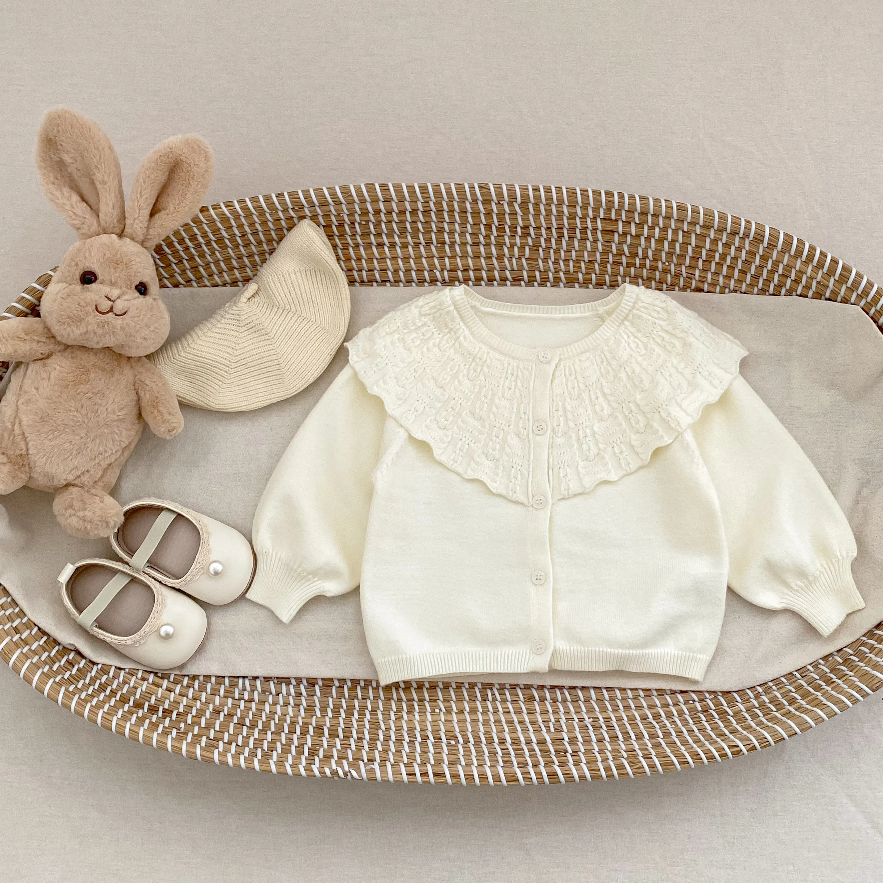 0-3세 유아용 새 가을 옷, 유행하는 여자아이 스웨터, 긴팔 라운드넥 니트 스웨터