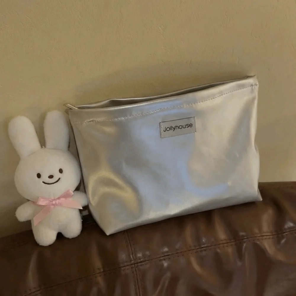 New Large Capacity Makeup Bag Silver PU Toiletry Bag with Zipper Multifunctional Cosmetic Bag Multi-Purpose Use