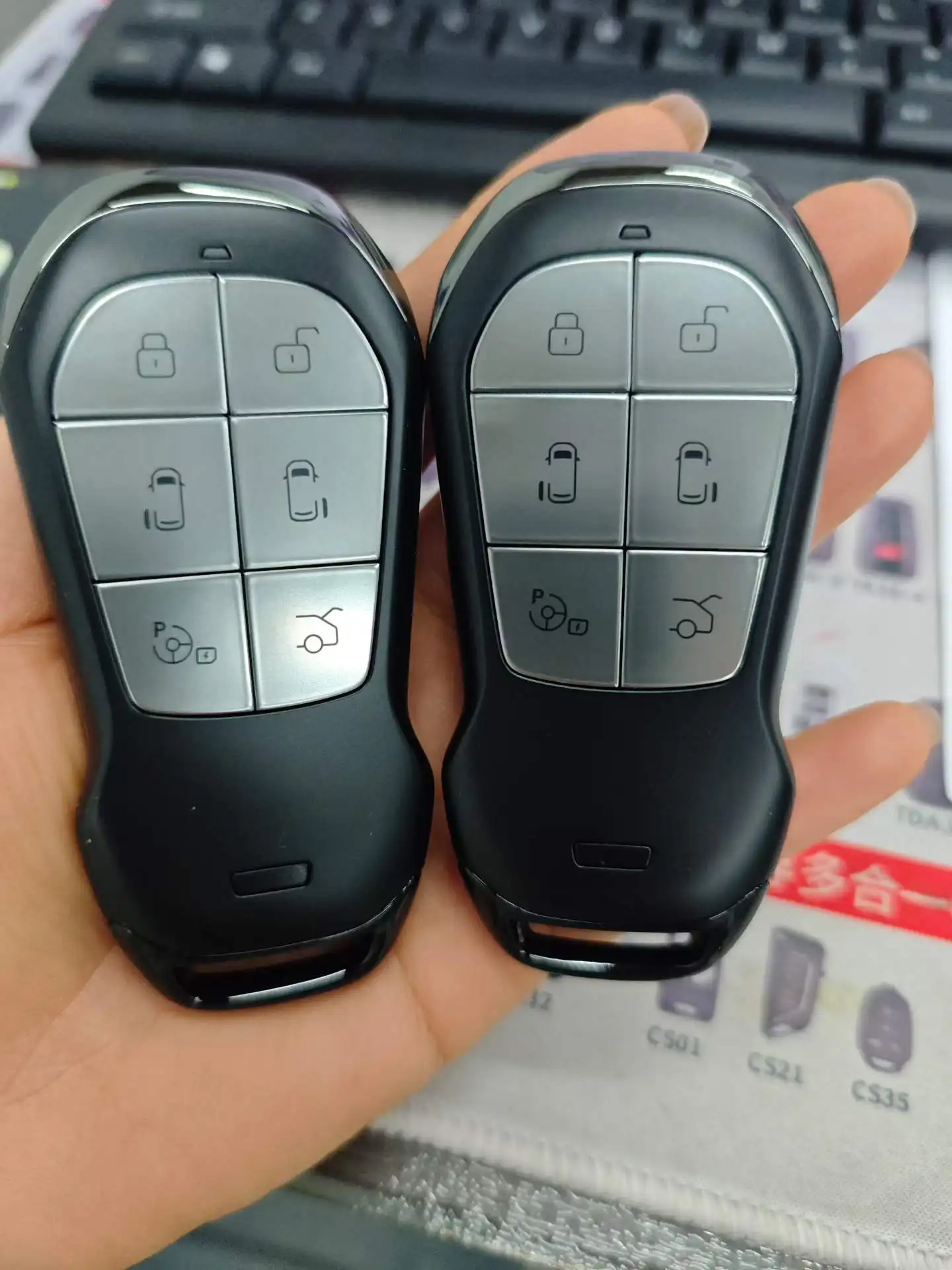 Car Keyless Remote Key for Xpeng X9 XPENG X9 MPV New Genuine Car Smart Remote Key NFC Digital Key Card