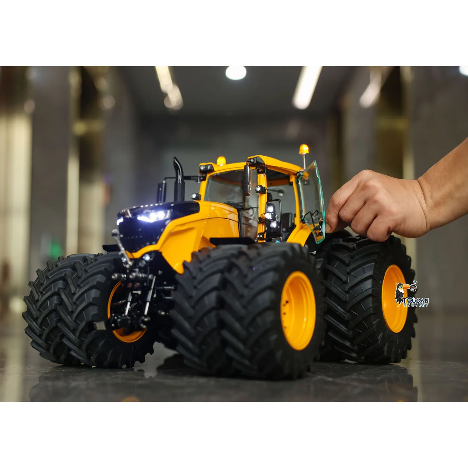 1/14 LESU 1050 RC Hydraulic Metal Tractor Double Wheeled Vehicle Light Sound Smoking ESC Remote Control Truck Car RC Model