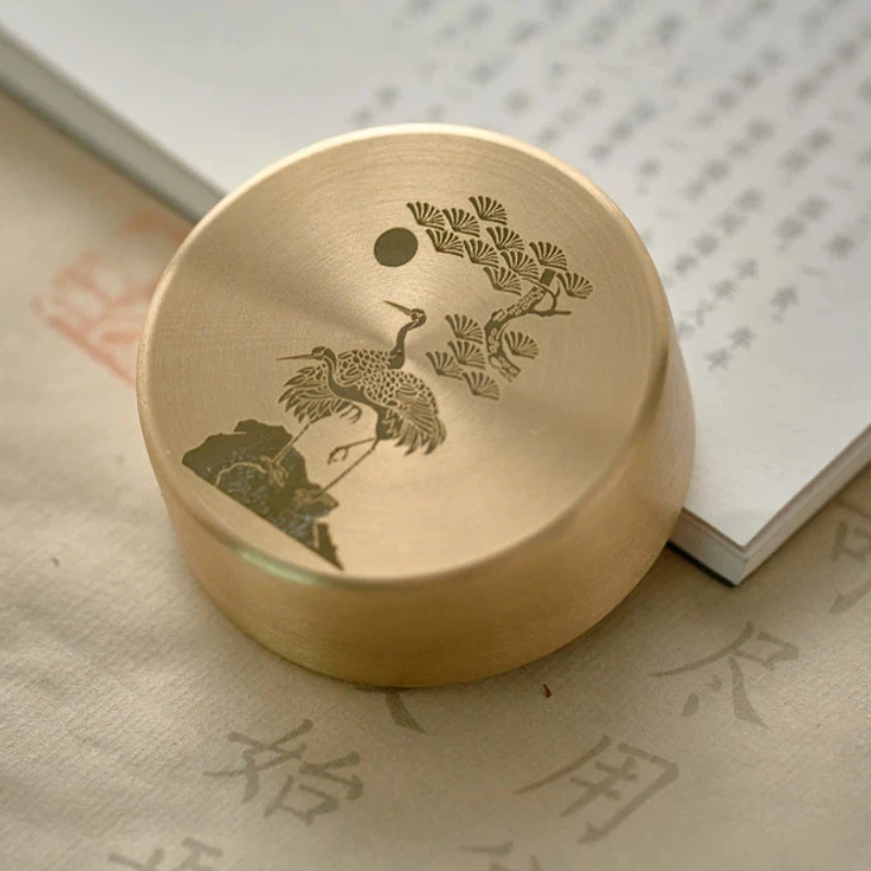 Round Brass Paperweight Solid Metal Desktop Weight Ornament Chinese Calligraphy Painting Page Press Tool Home Office Stationery