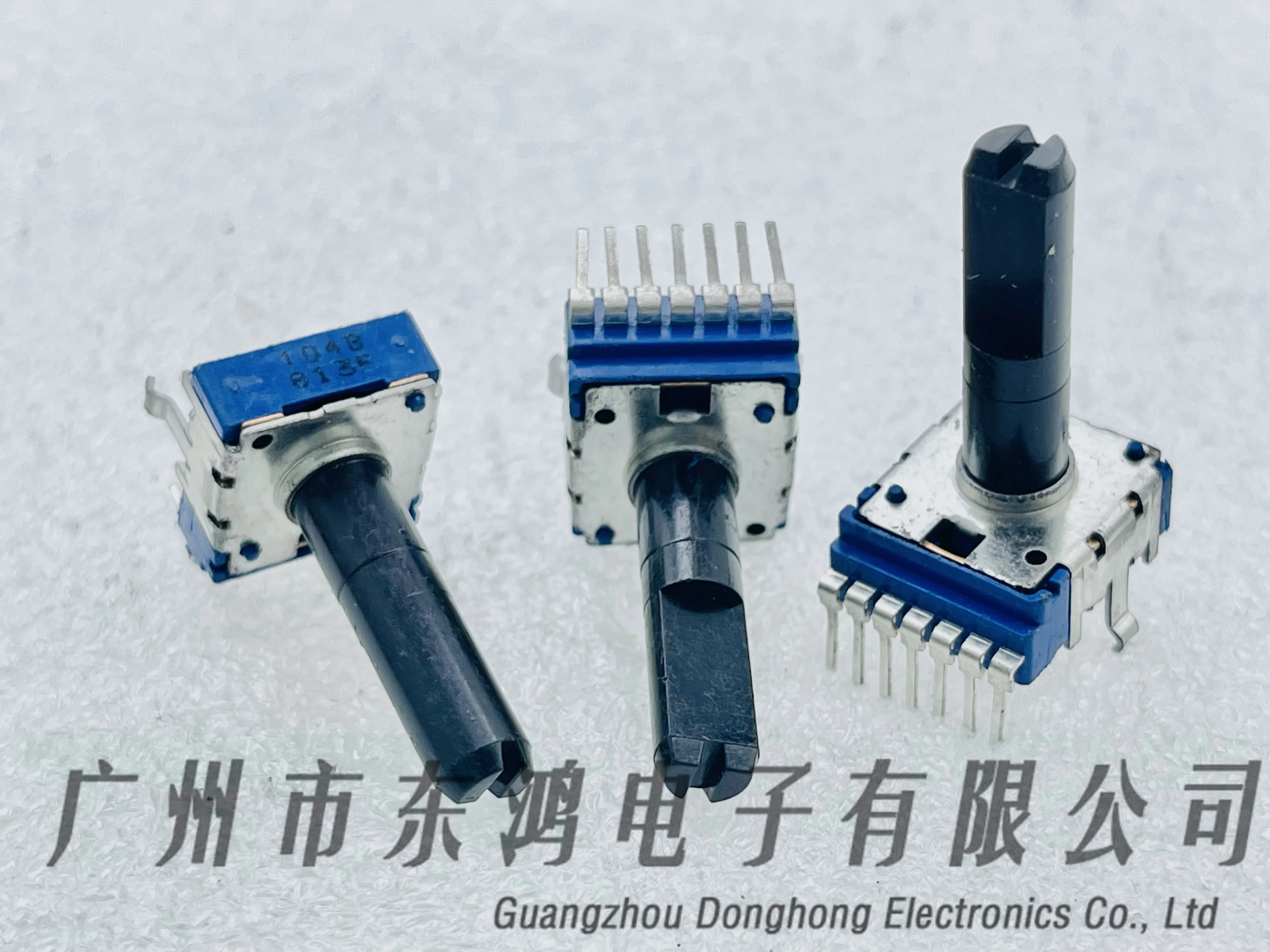 1PCS Fuhua RK14 Model 7-pin with center positioning power amplifier Sound mixer volume adjustment B100K shaft length 23mm