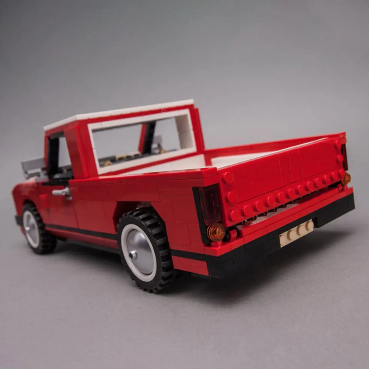 Alternate Build of 10220: Red Pickup Building Toys Set 713 Pieces MOC Build