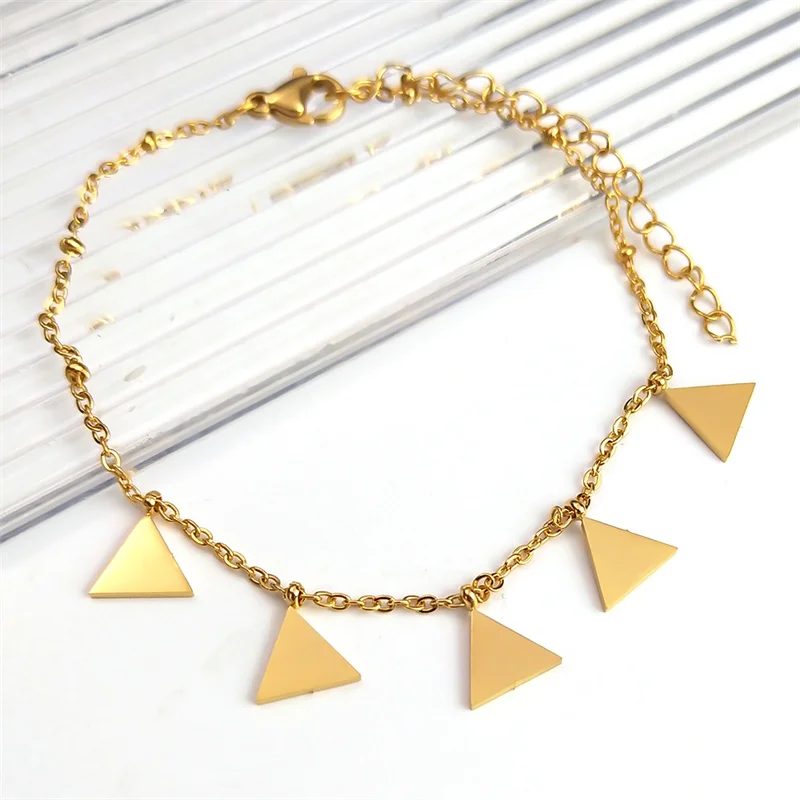 أنيقة هندسية مثلث سحر سوار للنساء الفولاذ المقاوم للصدأ الذهب اللون الاتجاه الجمالية سلسلة أساور مجوهرات
