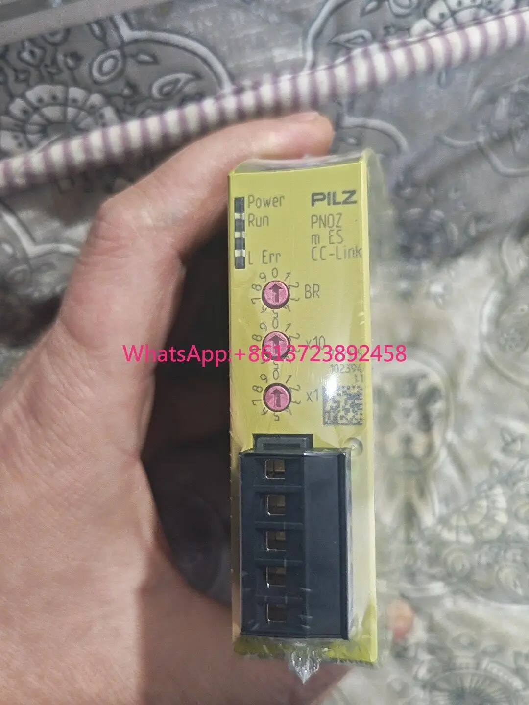 Pilz 772135 safety relay module Germany in stock