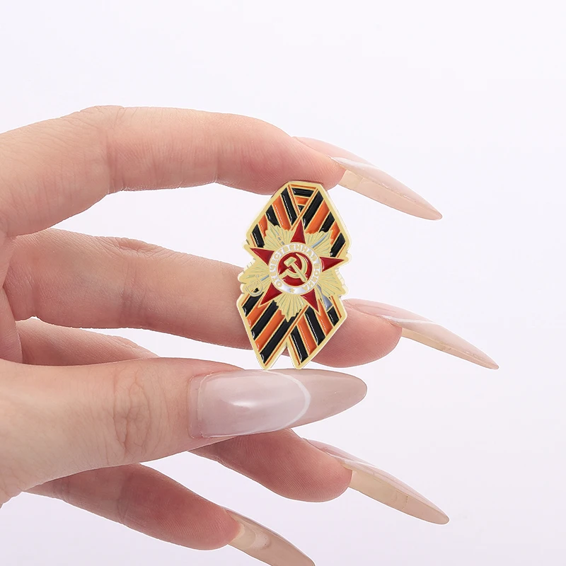 

Victory Medal Collection Badge Enamel Pins Custom Hammer Sickle Brooches Clothes Lapel Badge Military Memorial Jewelry Accessory