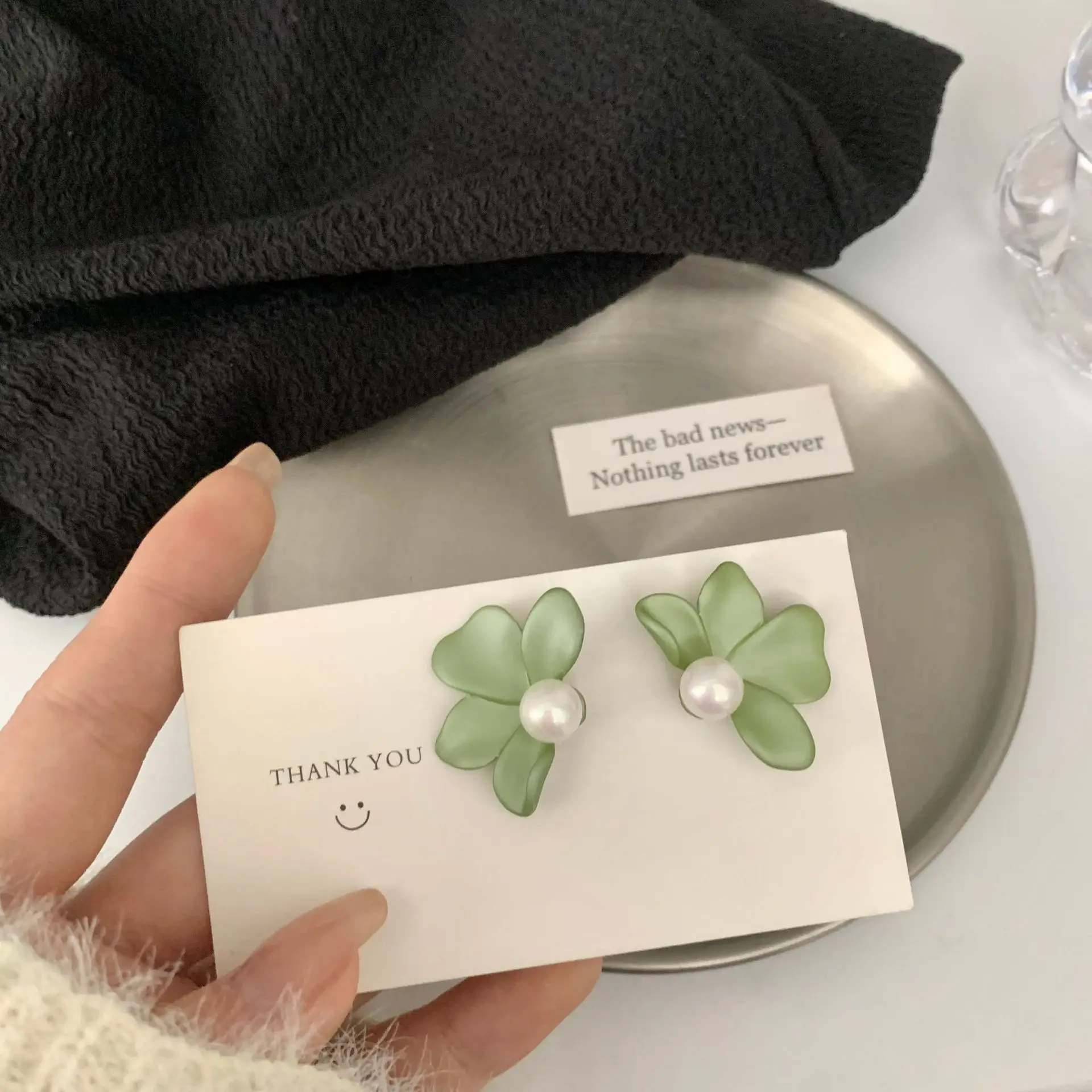 Trendy  Gardenia Pearl Stud Earrings for Women New Design White Green Leaf Flowers Sweet Earrings Fashion Jewelry Wholesale