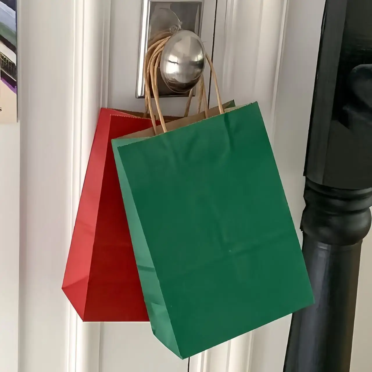 

10pcs Party Bag Recyclable Kraft Paper Red Green Shopping Bag Christmas Day Wedding Candy Gift Bag Delivery Packaging Handbag