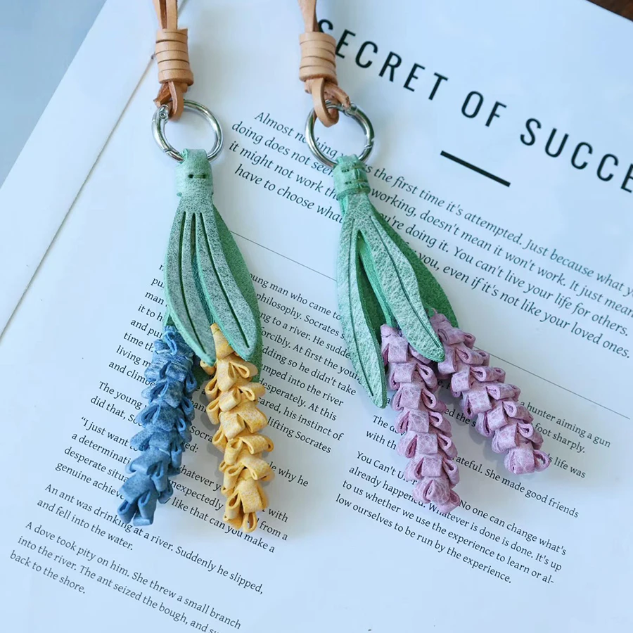 Purple Lavender Cow Leather Bag Charm Car Keychain Waiting For Love Eternal Romance Bag Pendant Small Gift Decoration