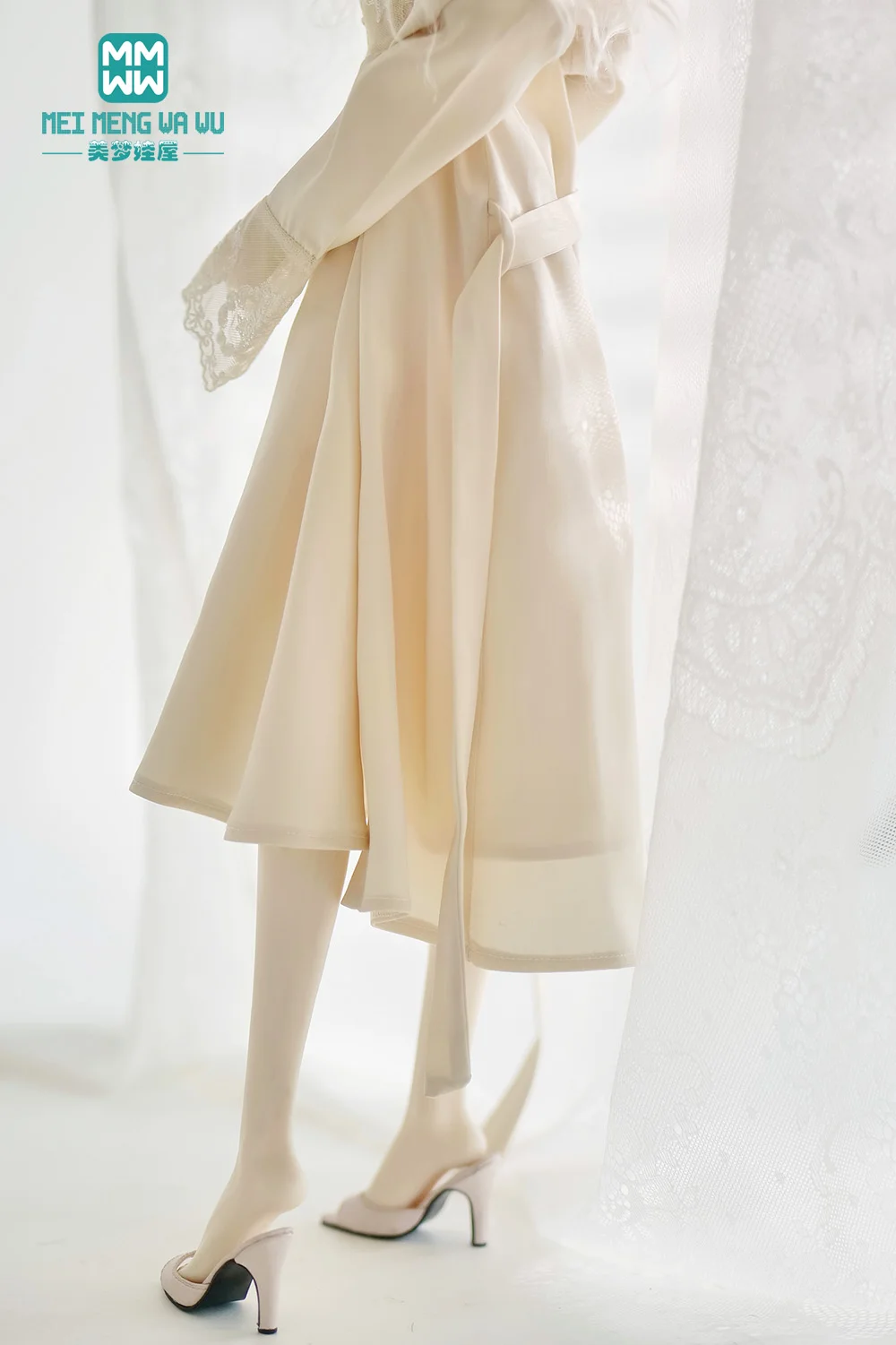 Fits 1/3 BJD Doll Clothes Toys Ball Jointed Doll Fashionable silk robe Toys Gift