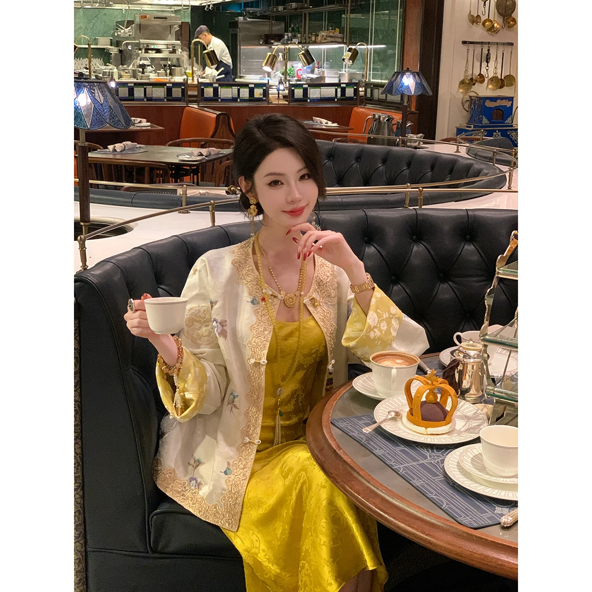 

Faionable ort Jaet Ele k Pattern Embroidery Heavy Work New Chinese Sle National Trend Summer New Arrival