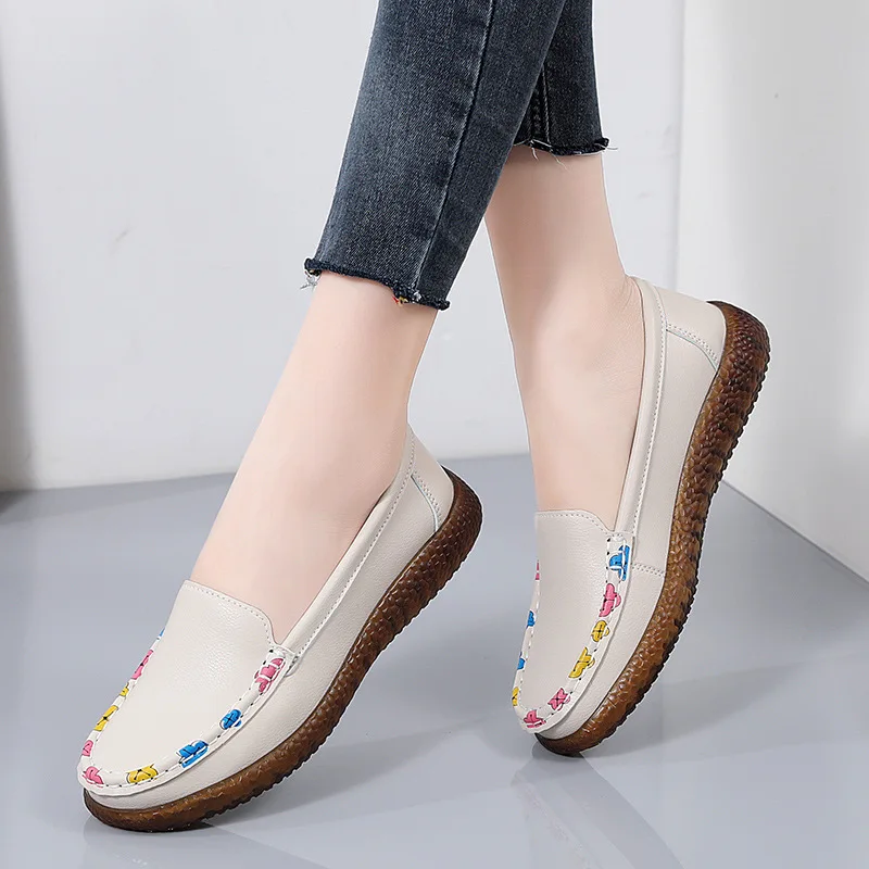 2025 Women Single Shoes Fashion Nurse Loafers Shoes Zapatos Mujer Classics Comfortable Flat Shoes Women Casual Leather Footwear