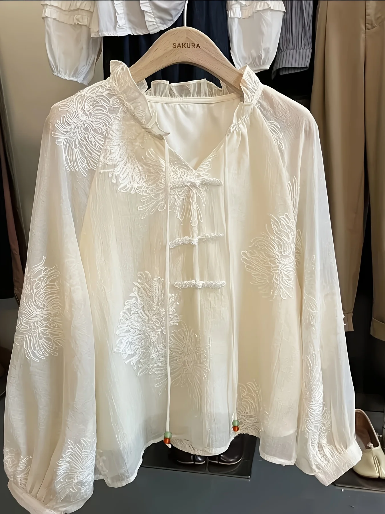 

Elegant Embroidered Lace Shirt for Women Chinese Style National Trend Button Stitching Stand Collar Belted Retro Shirt