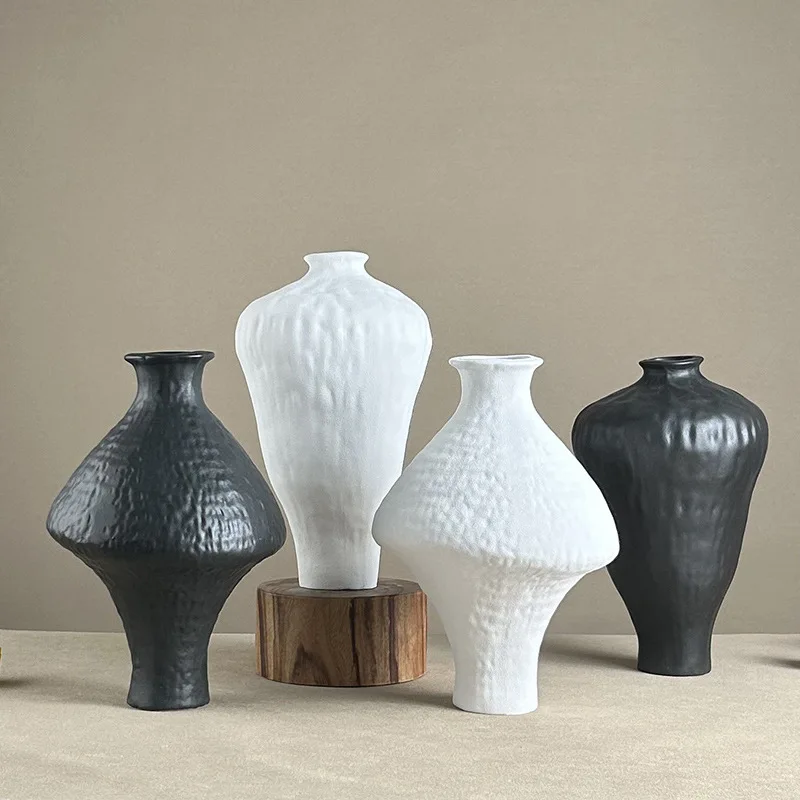 

Wabi Sandy Wind Coarse Pottery Pot Homestay Soft Decoration Retro Vase Tea Room Tabletop Ornament Hotel Small Caliber Medieval