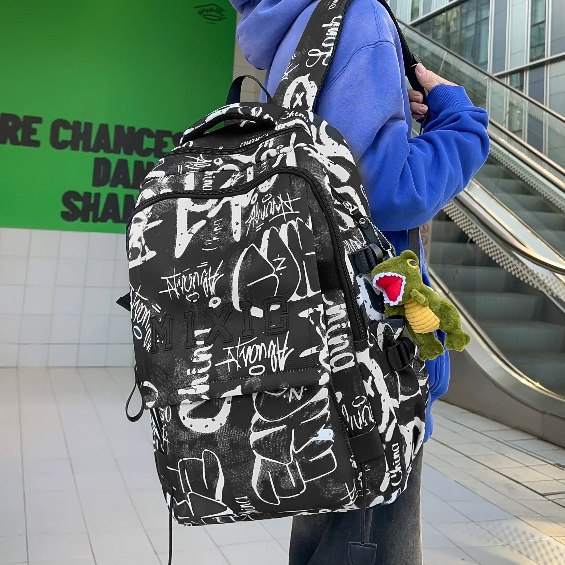 حقيبة ظهر مدرسية بتصميم جرافيتي أمريكي بسعة كبيرة للأولاد، حقيبة كتب عصرية رائعة للطلاب الصغار في سن المراهقة #1