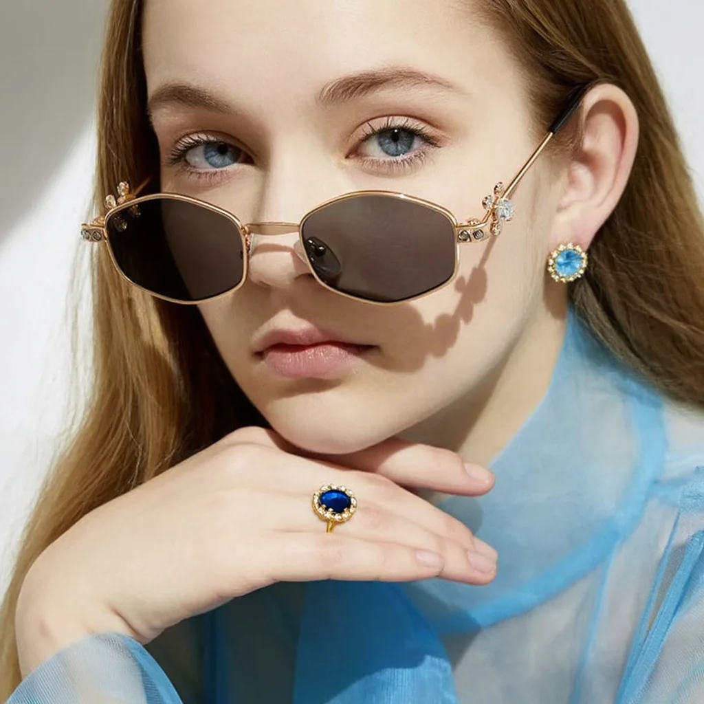 Trendy Alloy - Framed Sunglasses – Easy Matching, UV Blocking & HD Clarity