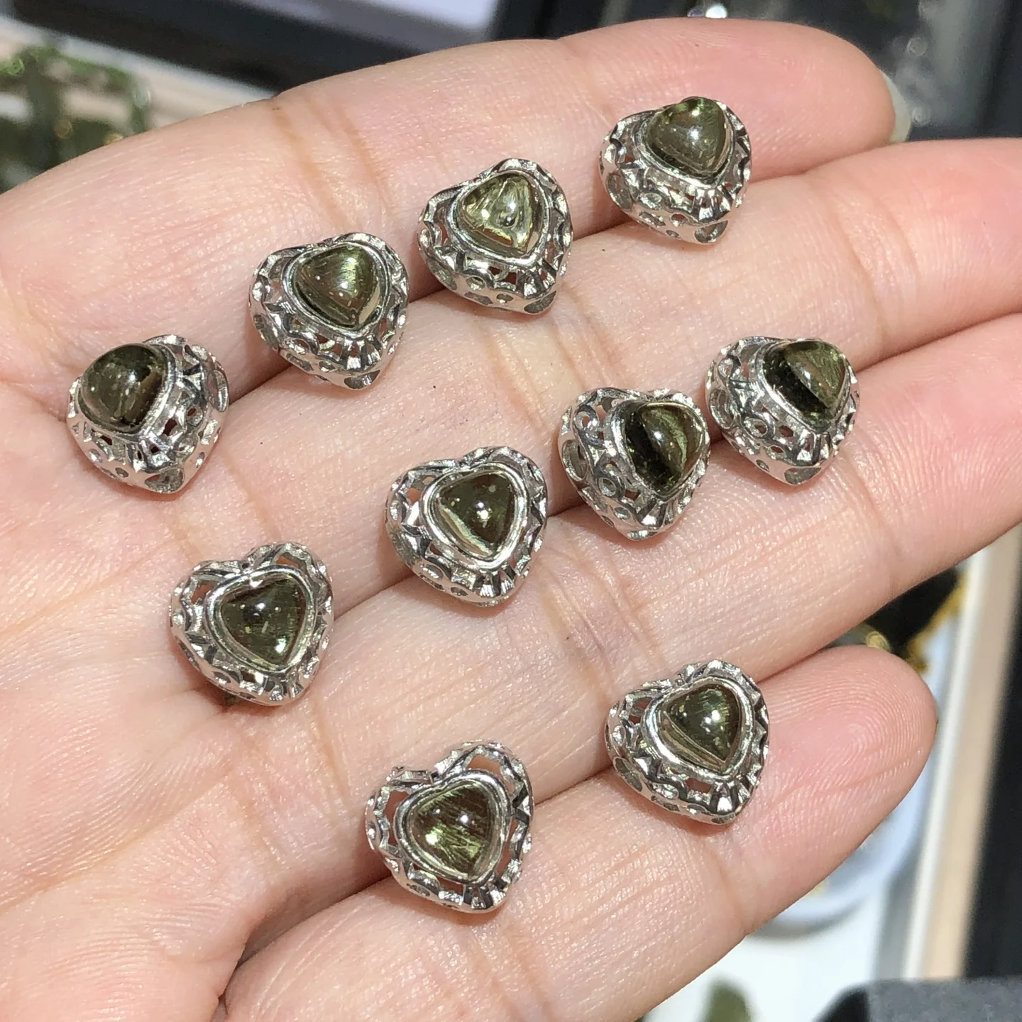 

1 Pc Fengbaowu Natural Moldavite Heart 925 Sterling Silver Reiki Healing Stone Jewelry Gift For Women DIY Accessories