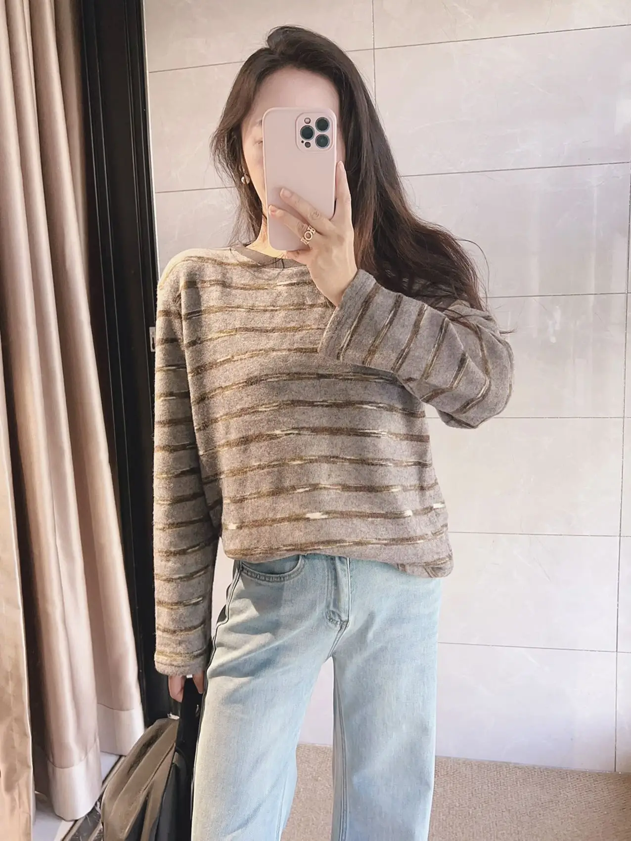 

Мягкая металлизированная футболка с длинным рукавом и полосками, на флисовой подкладке, свободного кроя, стройнящая, для женщин, повседневная, с круглым вырезом, 100% хлопок, весна 2026