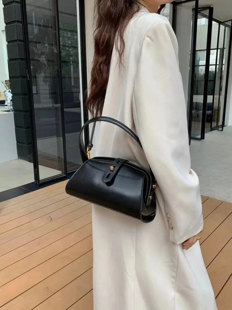 Korean Niche Chic Elegant Handbags Female Genuine Leather Luxury Portable Shoulder Bags 2024 New Elegant Purses Clutch Bolsas