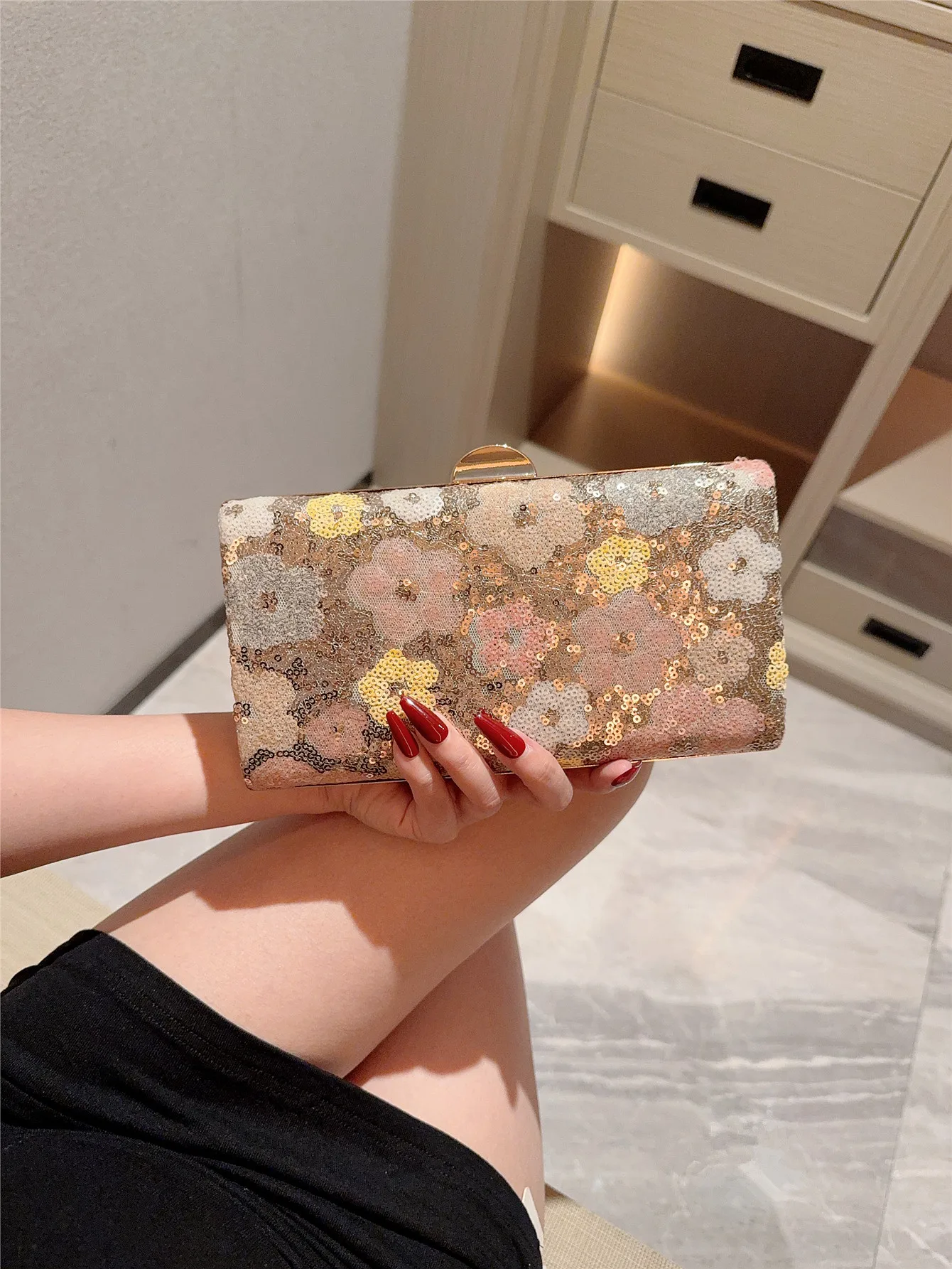 

Fashion New Handbag Women's Sequin Flower Hand-Held Cross-Body Clutch Bag Cheongsam Small Bag Gold Bag Evening Bag