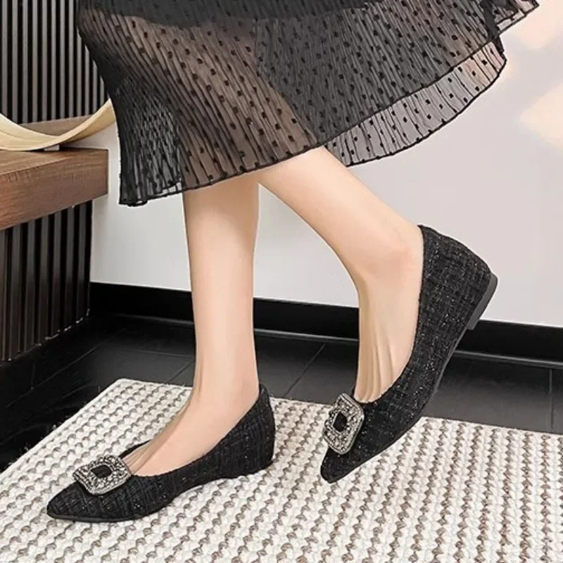 

Женская обувь 2024, модные туфли-лодочки без шнуровки на высоком каблуке с острым носком, женские туфли-лодочки с квадратными пуговицами и кристаллами, женская обувь с внутренним увеличением