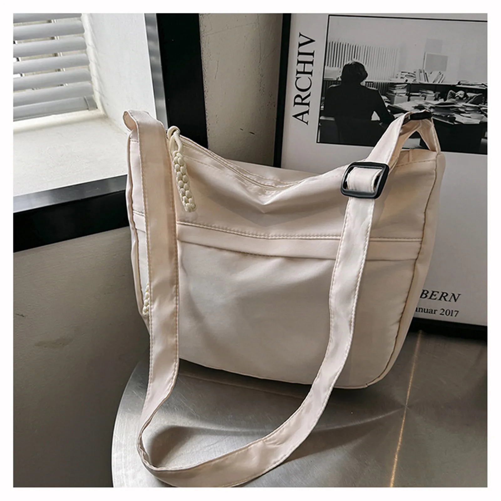 Casual 2024 Tote Bag Fashion Commuting Large Capacity One Shoulder Crossbody Korean Underarm Bag