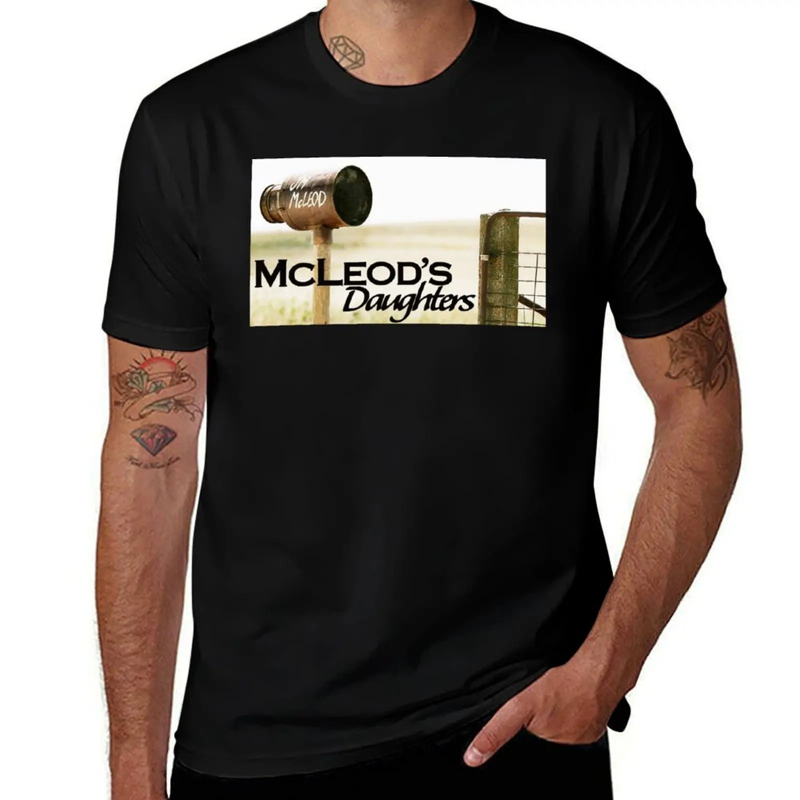 At the gate T-Shirt Trend Art Print T-Shirt