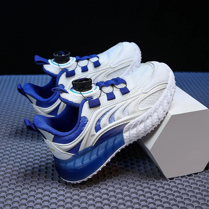 子供ランニングシューズメッシュ通気性ソフト軽量女子校生靴 2025 新しい夏滑り止めトレーニングテニスシューズ男の子