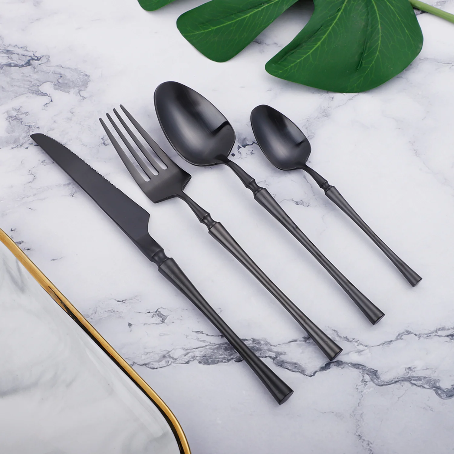 

16 Pcs Black Dinnerware Set Cutler Sets Stainless Steel Kitchen Utensils Forks Knives Spoons Set Travel Tableware Dropshipping