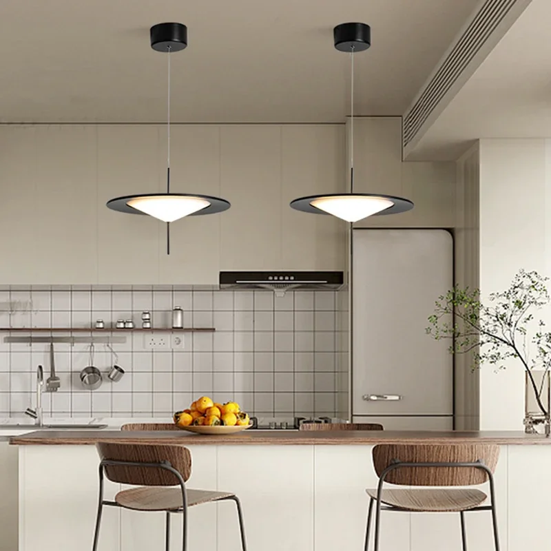 

Креативная дизайнерская люстра из железа и акрила с LED-подсветкой, черная, для спальни, кабинета, столовой, коридора.