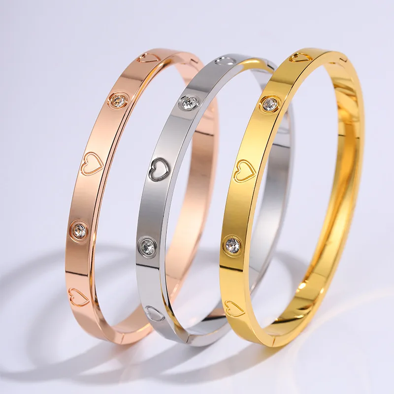 Titanium Steel Bracelet, Fashionable Stainless Steel Love Heart Pattern Bracelet,Inlaid with Zircon,For Women Jewerly Daily Wear