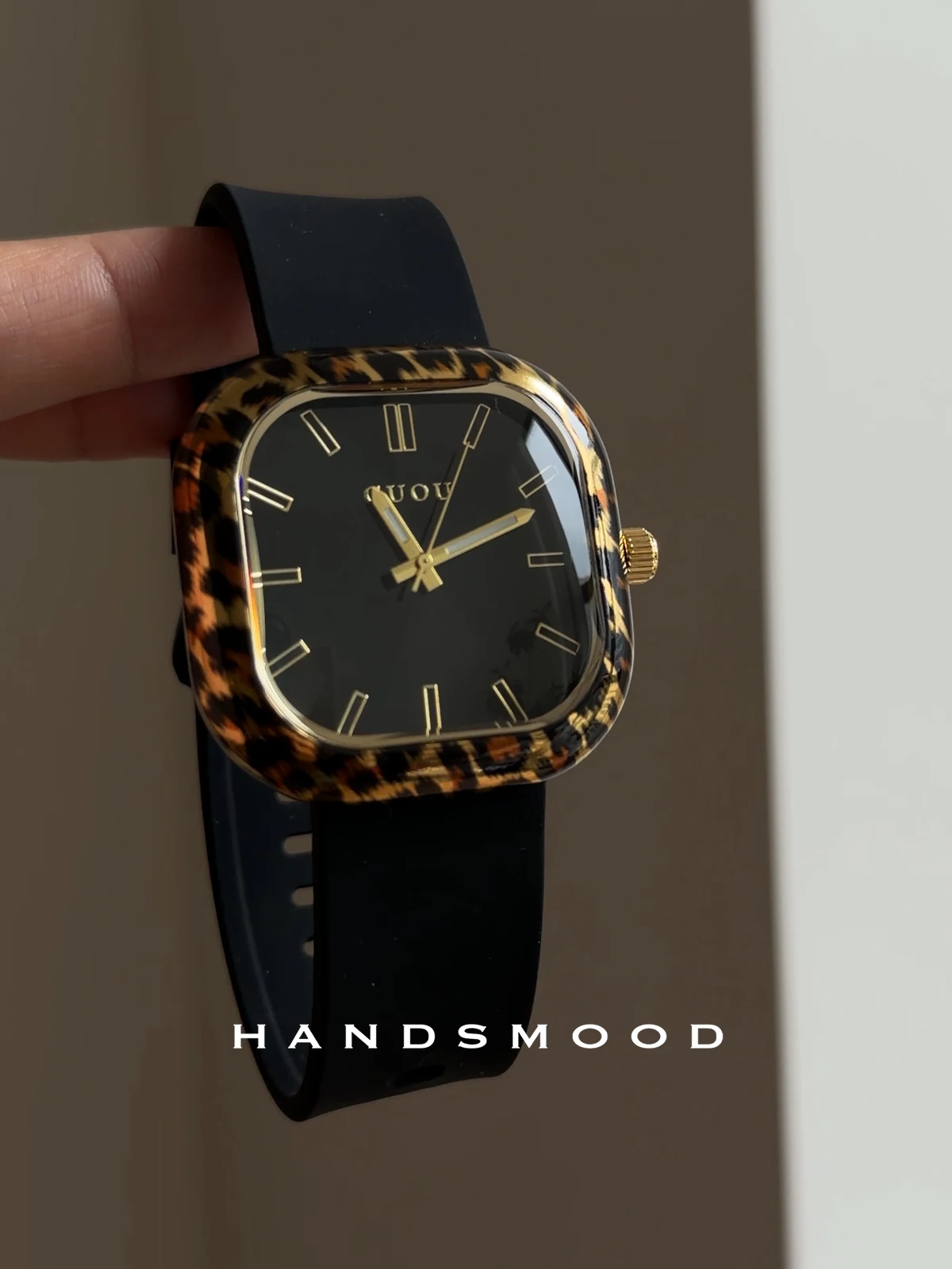 Golden Leopard-Print Large Dial Watch High-End Luxury Creative Designer Watch Unisex Casual Silicone Quartz Watch Birthday Gift