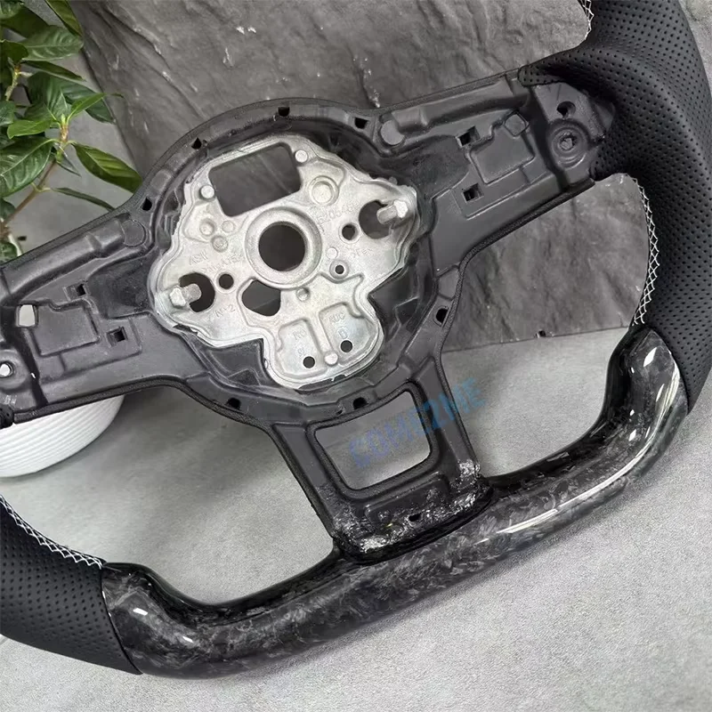 Picture 4: Forged carbon fiber material steering wheel with white stitching design suitable for VW Golf 7 7.5 GTI GTD GTE R 2013-2020