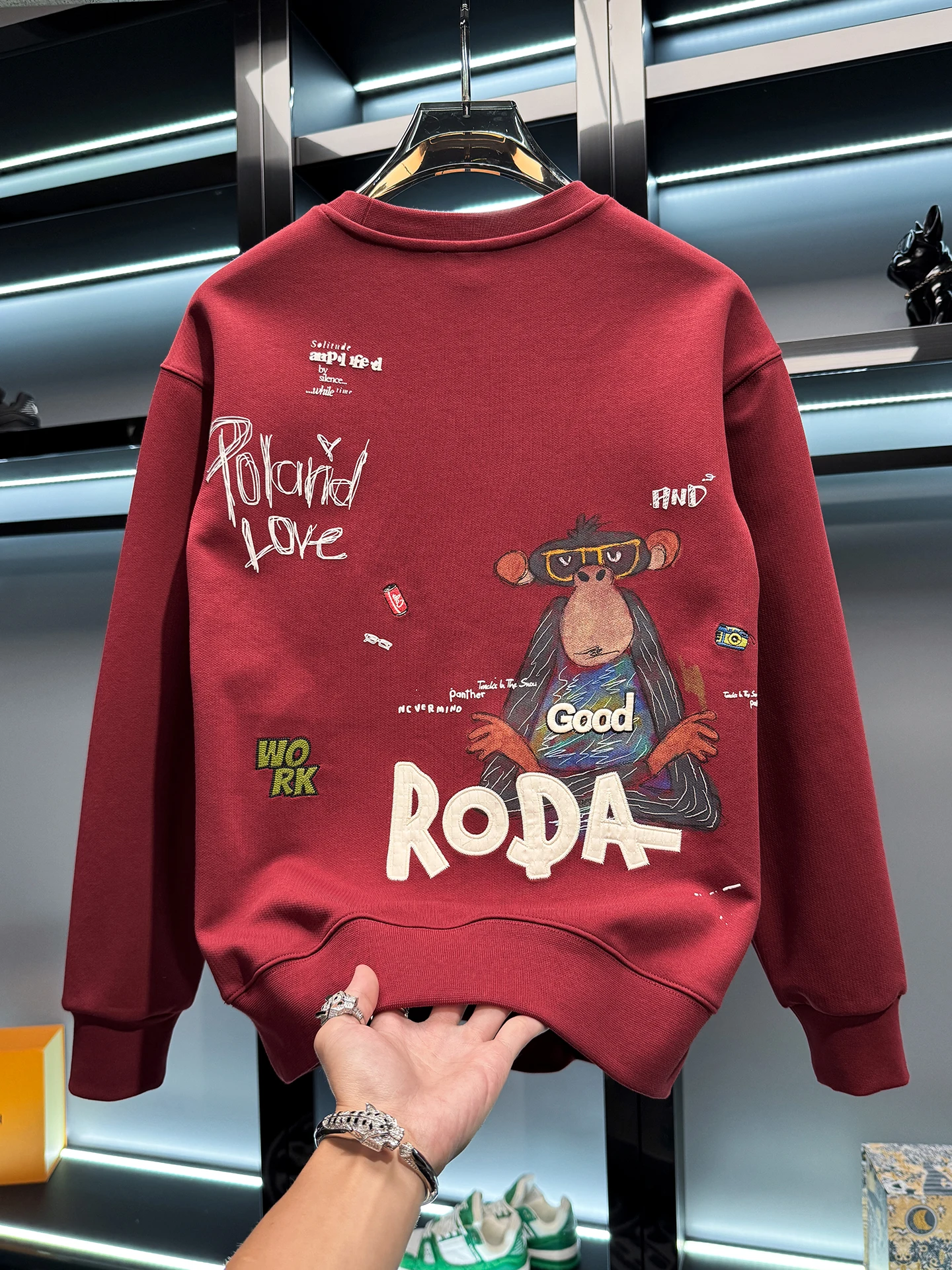 

Мужской американский высококачественный свитшот с вышивкой и мультяшным принтом, свободный крой, европейский стиль, модный осенний топ, новинка