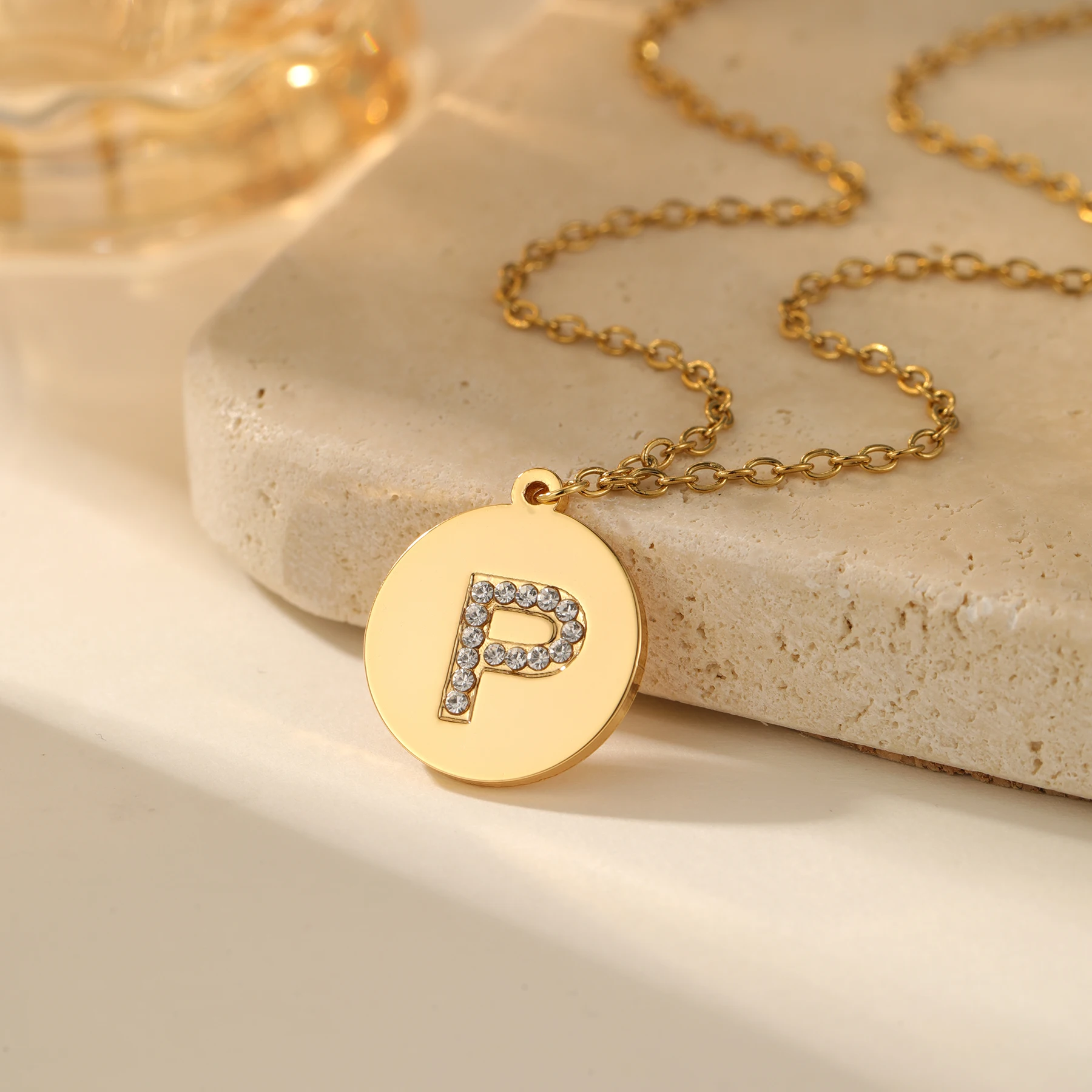 

Custom Top Quality Women Girls Initial Letter Necklace 26 A-Z Charm Neck Pendants Copper CZ Jewelry Personal Gifts Wholesale